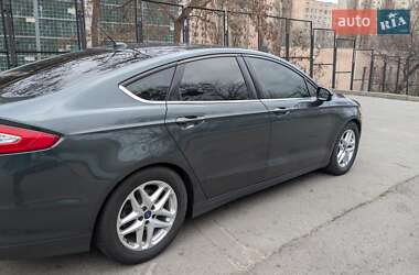 Седан Ford Fusion 2015 в Києві