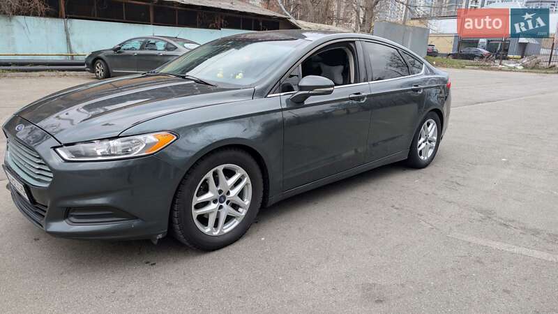 Седан Ford Fusion 2015 в Киеве