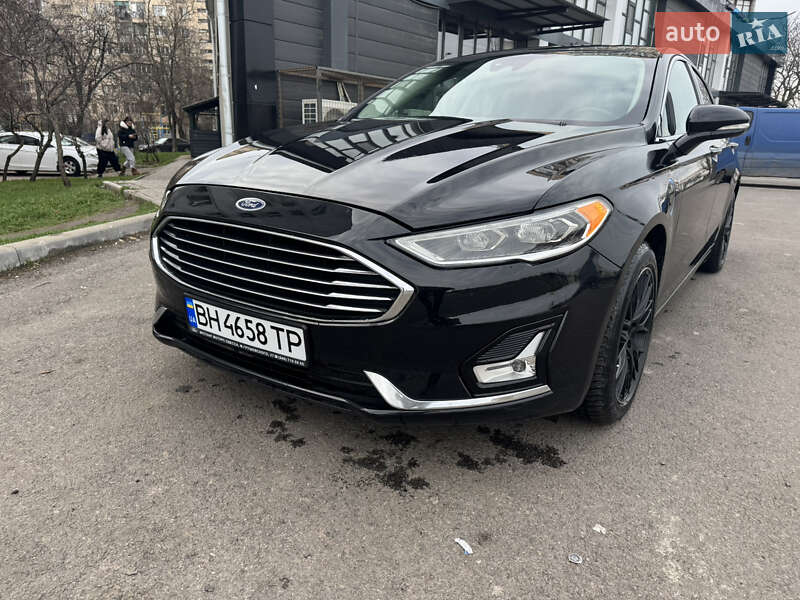 Седан Ford Fusion 2019 в Одессе