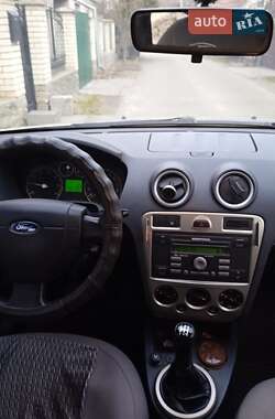 Хетчбек Ford Fusion 2008 в Житомирі