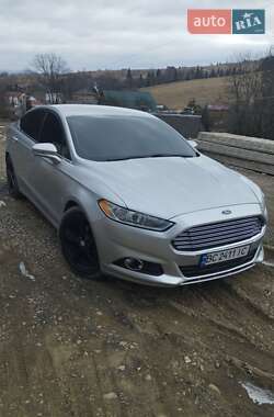 Седан Ford Fusion 2015 в 