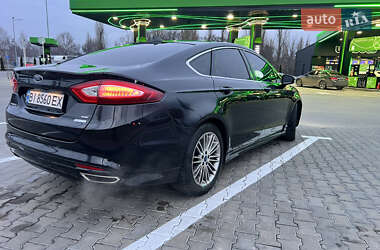 Седан Ford Fusion 2013 в 
