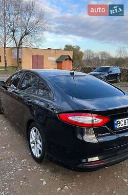 Седан Ford Fusion 2013 в 