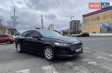 Седан Ford Fusion 2015 в Києві