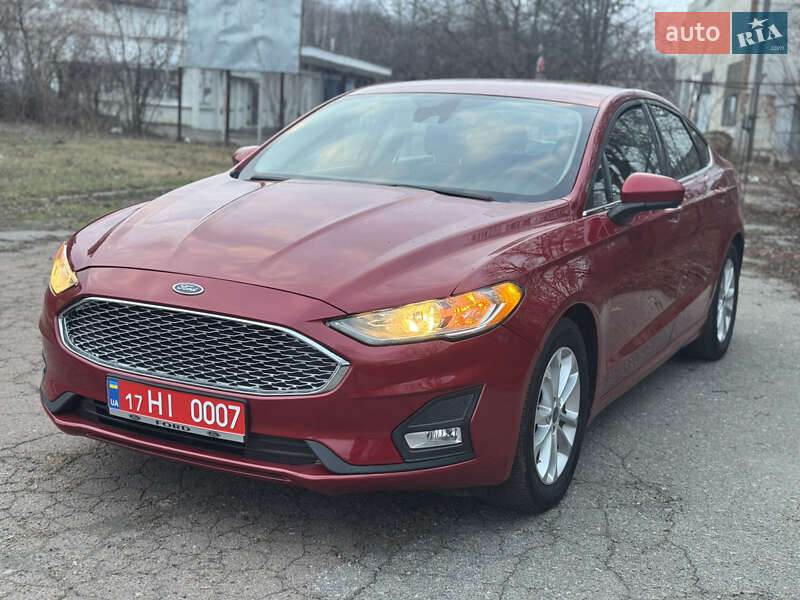 Седан Ford Fusion 2020 в Лубнах