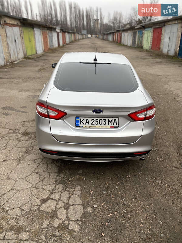 Седан Ford Fusion 2013 в Киеве