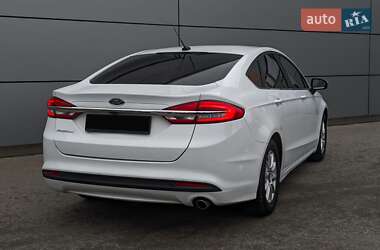 Седан Ford Fusion 2016 в Чернігові