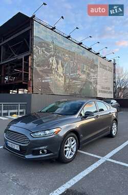 Седан Ford Fusion 2015 в Киеве