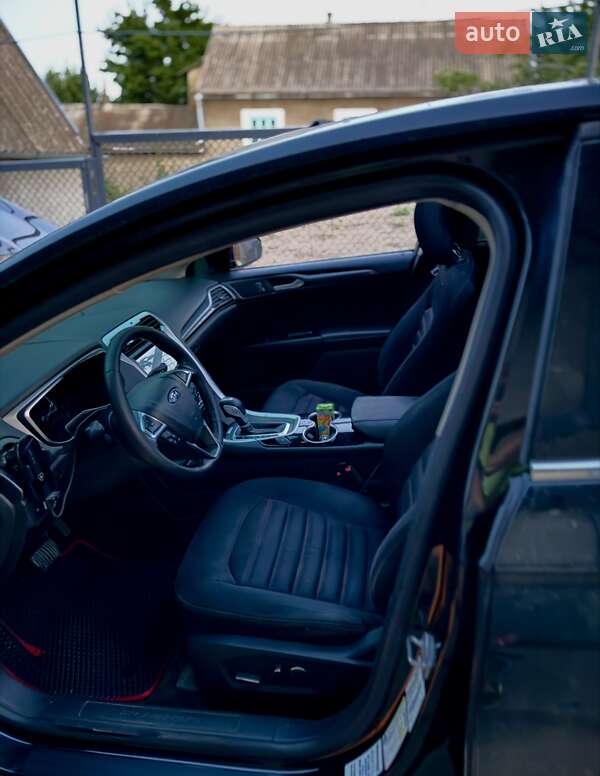 Седан Ford Fusion 2013 в Тарутине