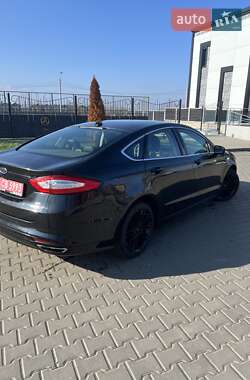 Седан Ford Fusion 2014 в 