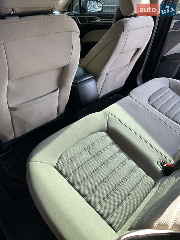 Седан Ford Fusion 2016 в Кривом Роге