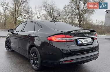 Седан Ford Fusion 2017 в 