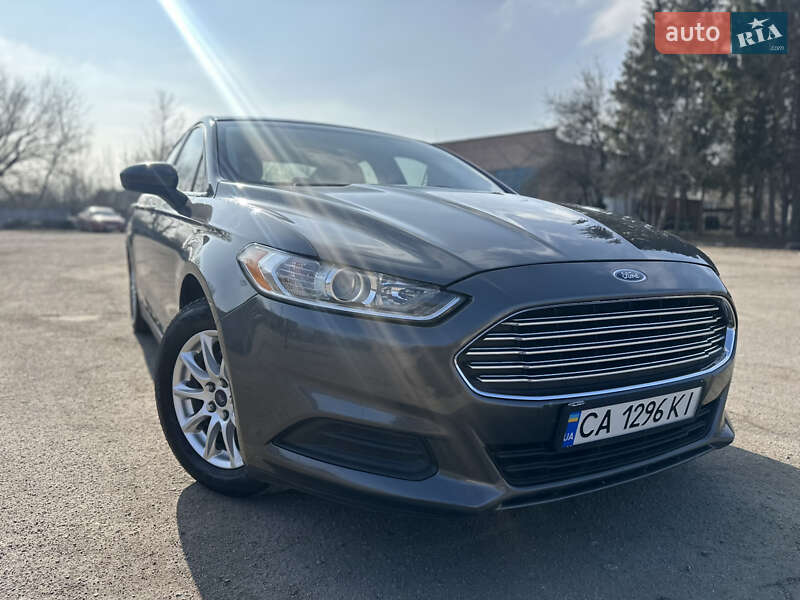 Седан Ford Fusion 2014 в Ватутино