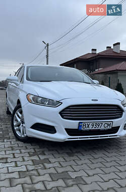 Седан Ford Fusion 2014 в 