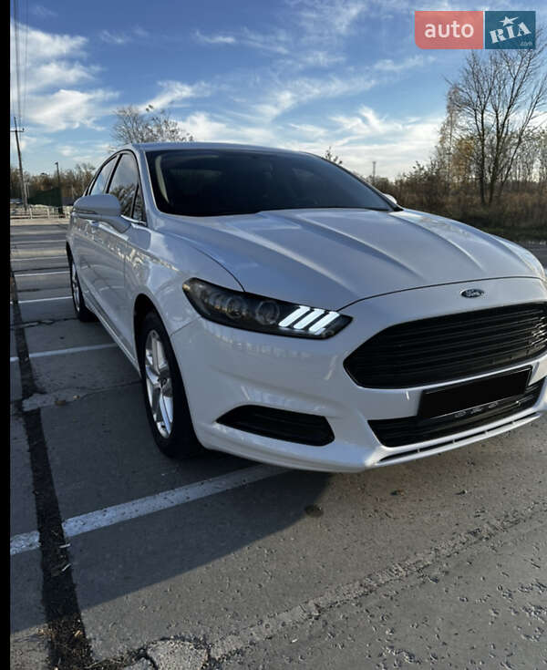 Седан Ford Fusion 2015 в Киеве