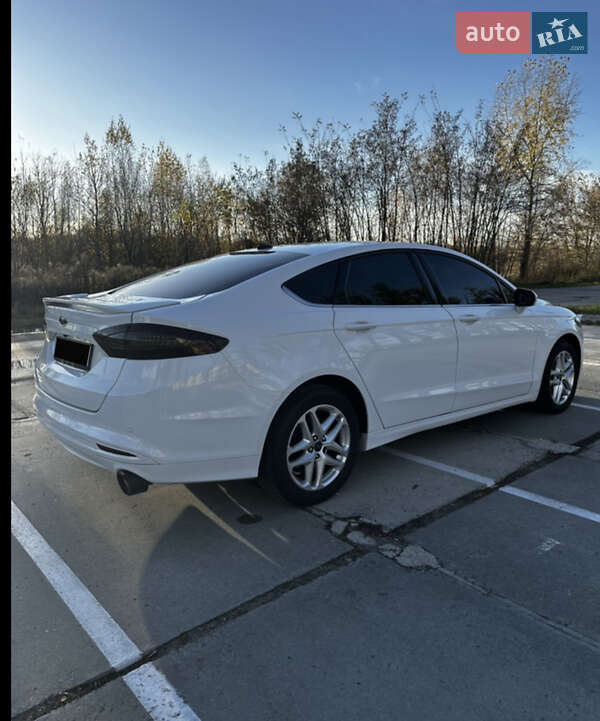 Седан Ford Fusion 2015 в Киеве