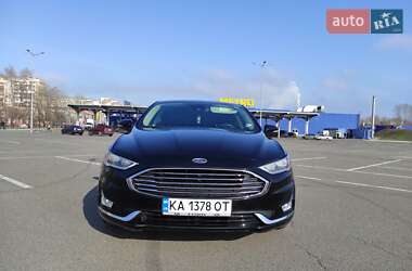 Седан Ford Fusion 2018 в Києві