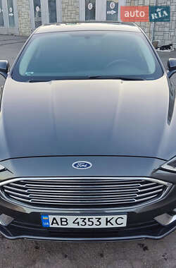 Седан Ford Fusion 2017 в 
