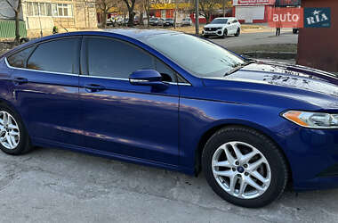 Седан Ford Fusion 2014 в 