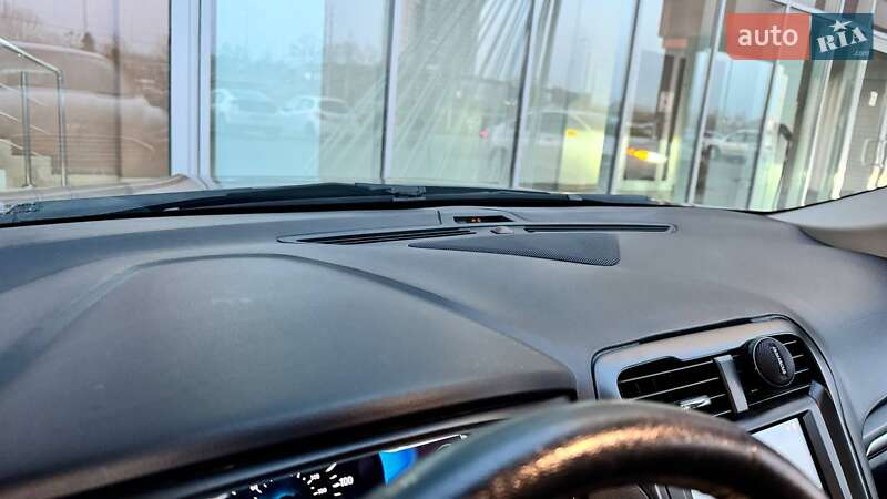 Седан Ford Fusion 2016 в Киеве