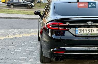 Седан Ford Fusion 2017 в 