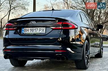 Седан Ford Fusion 2017 в 