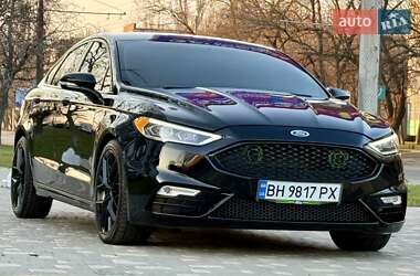 Седан Ford Fusion 2017 в 