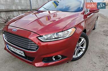 Седан Ford Fusion 2016 в 