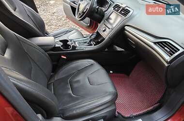 Седан Ford Fusion 2016 в 