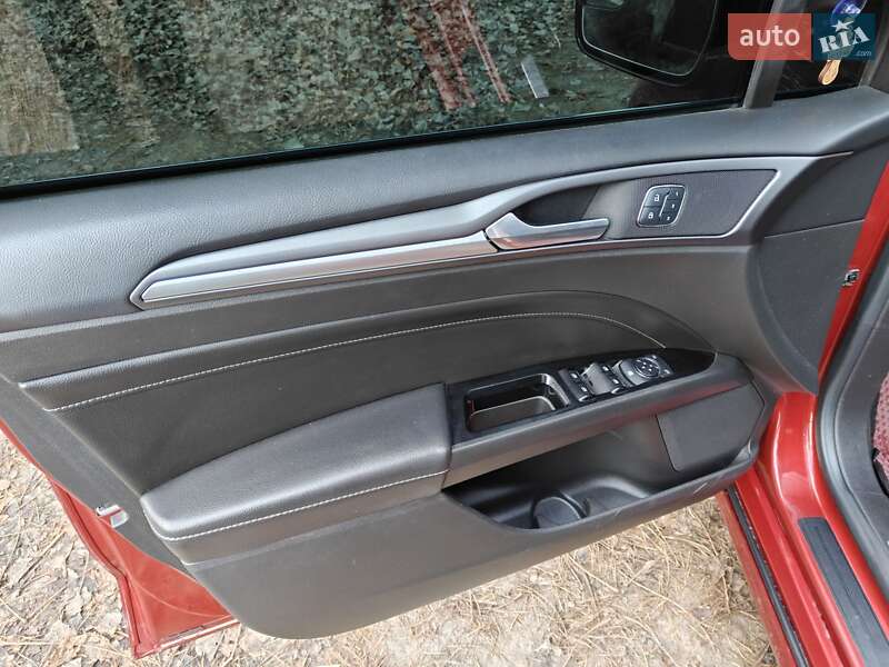 Седан Ford Fusion 2016 в Киеве