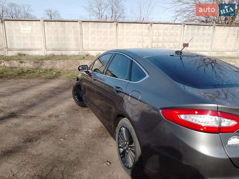 Седан Ford Fusion 2014 в Первомайске