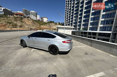 Седан Ford Fusion 2015 в Кривом Роге