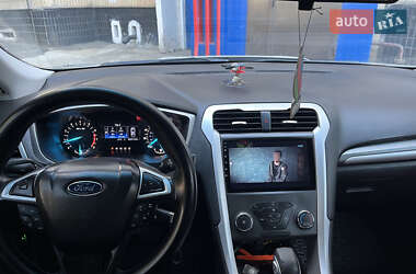 Седан Ford Fusion 2015 в Кривом Роге