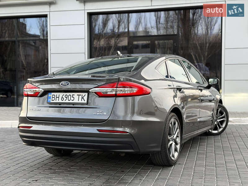 Седан Ford Fusion 2019 в Одессе