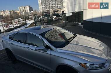 Седан Ford Fusion 2013 в 