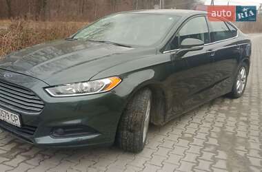 Седан Ford Fusion 2015 в Львові