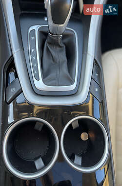 Седан Ford Fusion 2013 в 