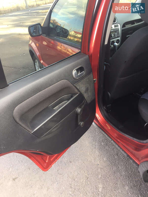 Хэтчбек Ford Fusion 2007 в Виннице