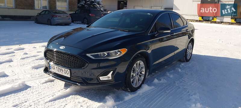 Ford Fusion 2020