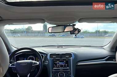 Седан Ford Fusion 2014 в 