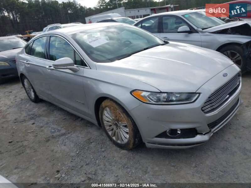 Седан Ford Fusion 2014 в Києві