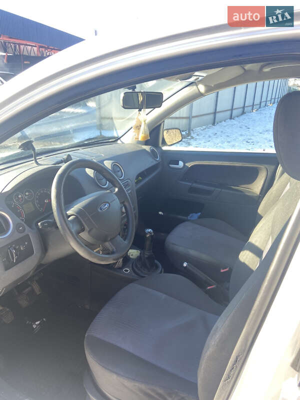 Хетчбек Ford Fusion 2008 в Василькові