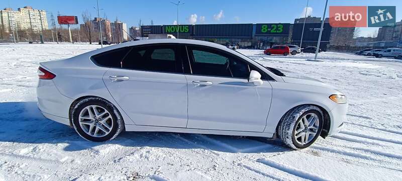 Седан Ford Fusion 2014 в Києві