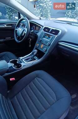 Седан Ford Fusion 2014 в 