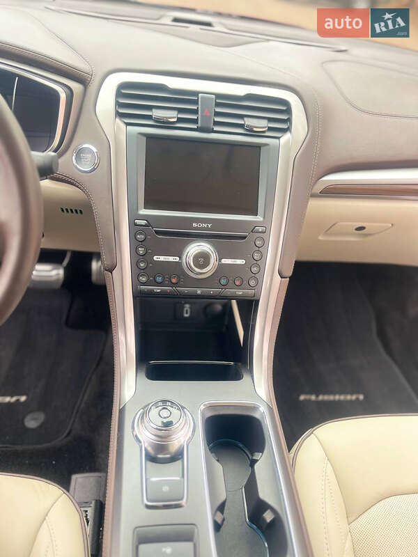 Седан Ford Fusion 2017 в Кривом Роге