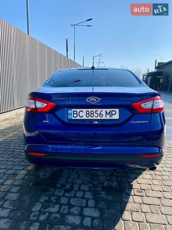 Седан Ford Fusion 2015 в Винниках