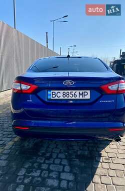 Седан Ford Fusion 2015 в 