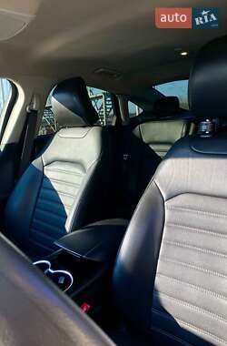 Седан Ford Fusion 2015 в 