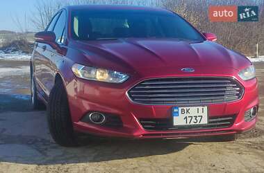 Седан Ford Fusion 2013 в Ровно