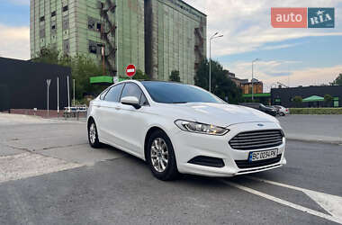 Седан Ford Fusion 2012 в 